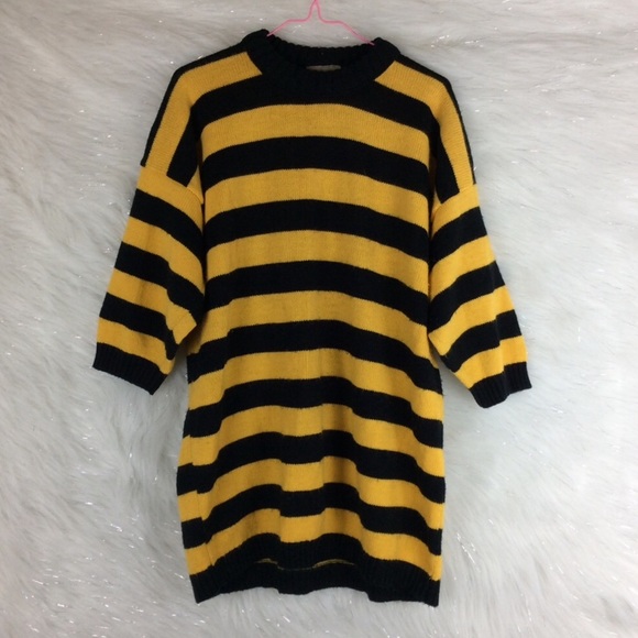 Vintage | Sweaters | Vintage Bumblebee 